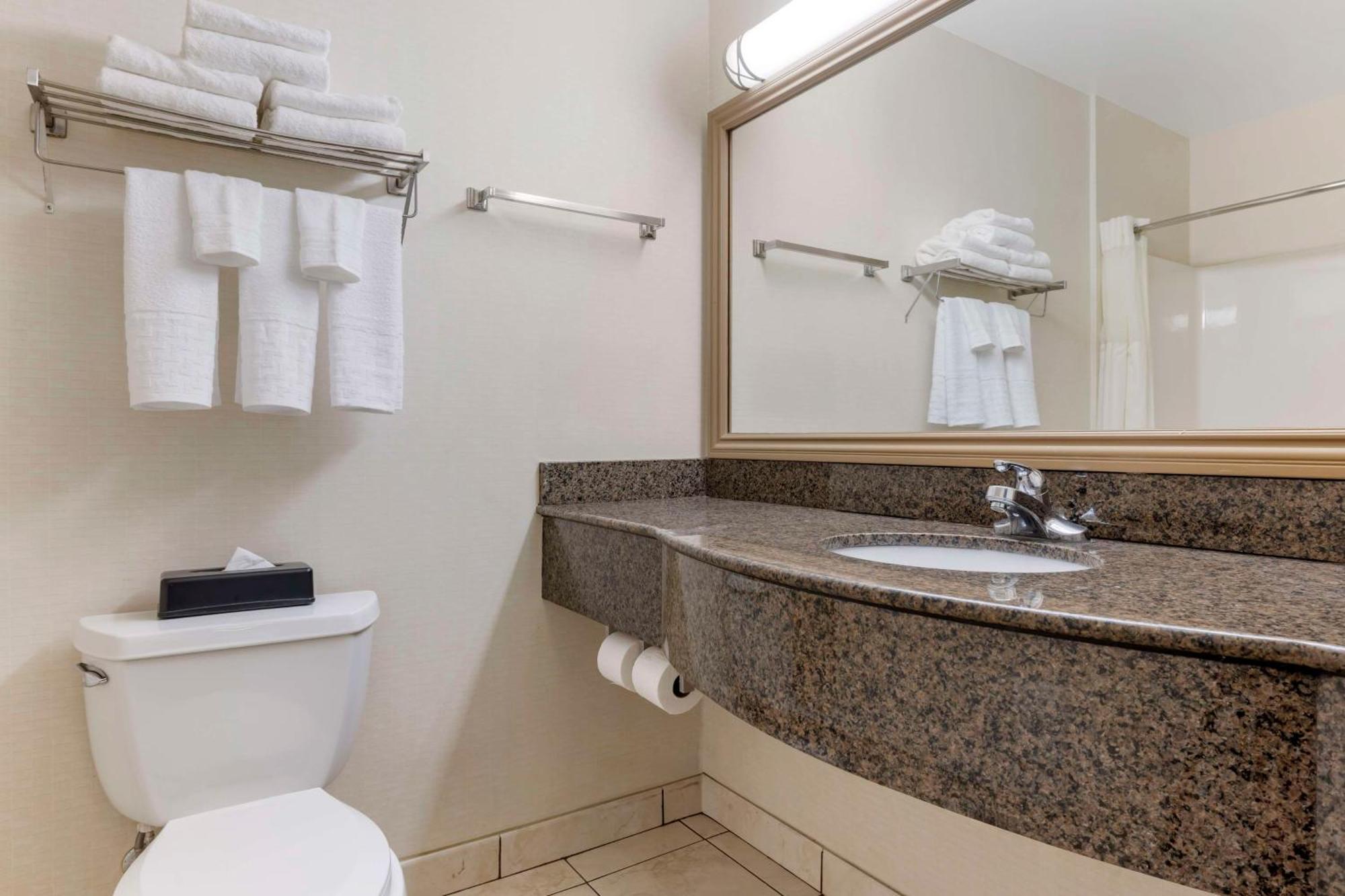Best Western Plus Lake Elsinore Inn & Suites Zewnętrze zdjęcie