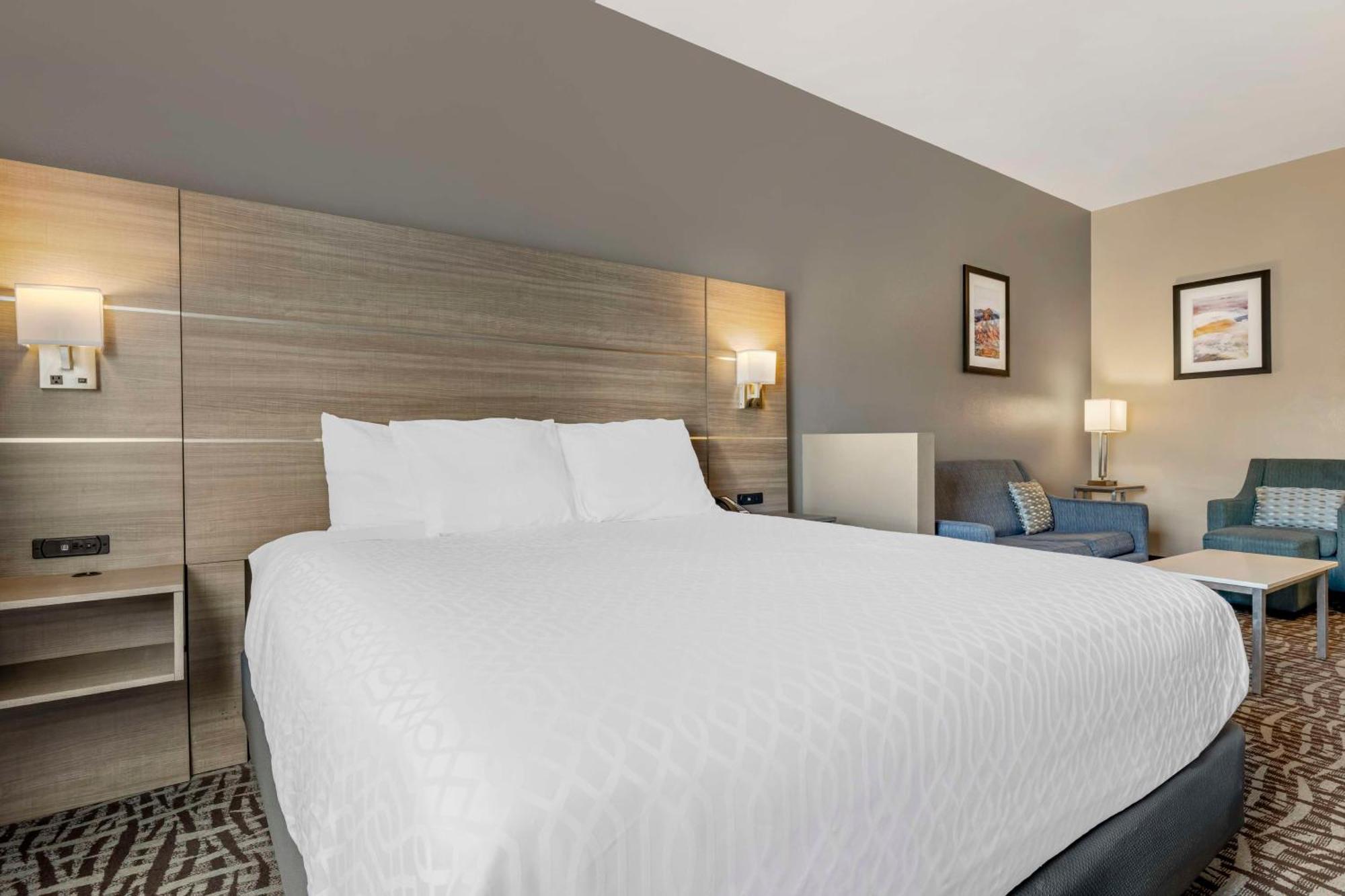 Best Western Plus Lake Elsinore Inn & Suites Zewnętrze zdjęcie