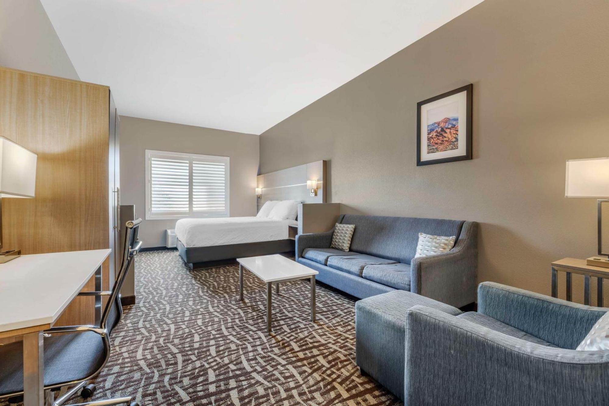 Best Western Plus Lake Elsinore Inn & Suites Zewnętrze zdjęcie