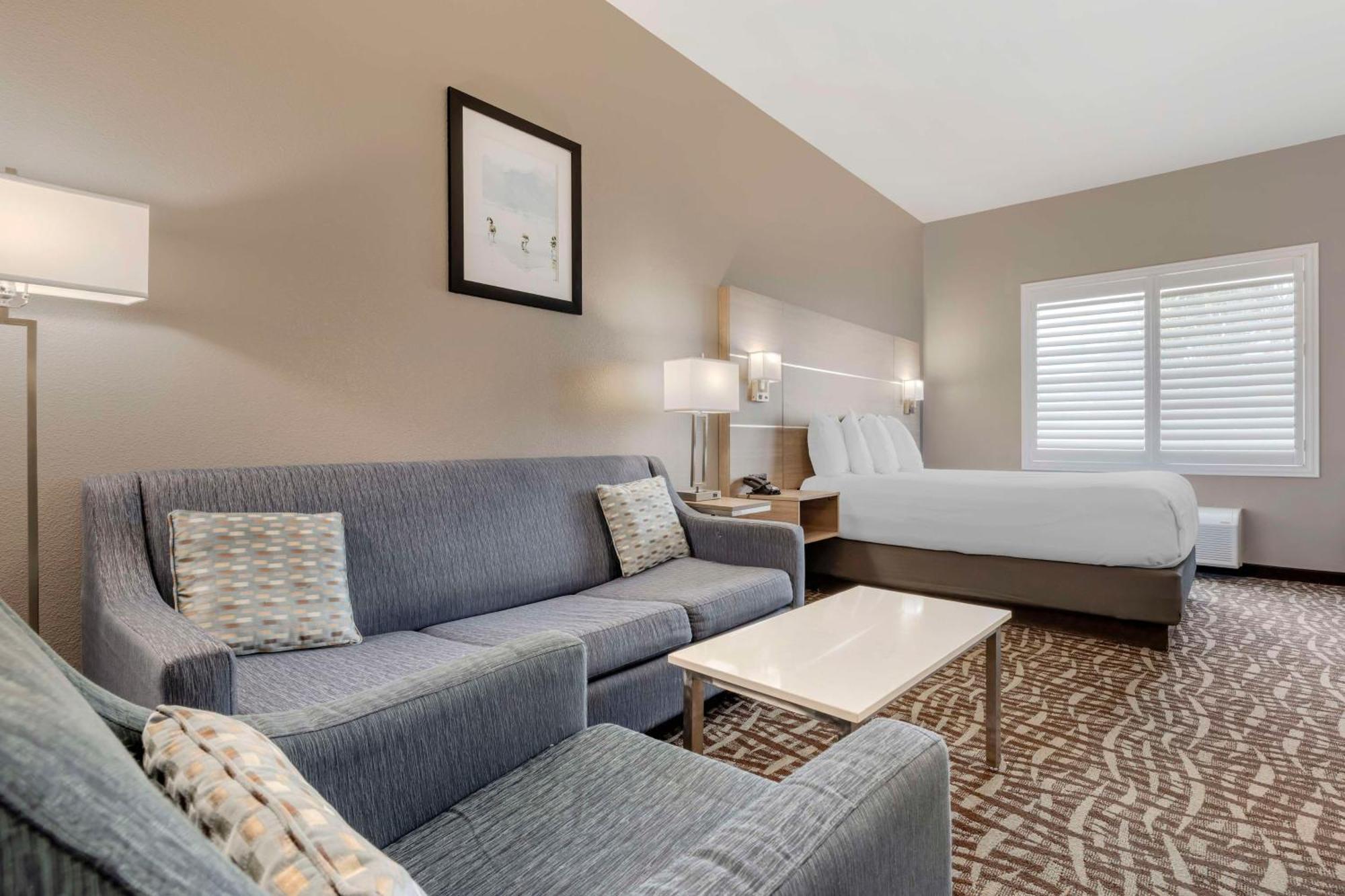 Best Western Plus Lake Elsinore Inn & Suites Zewnętrze zdjęcie