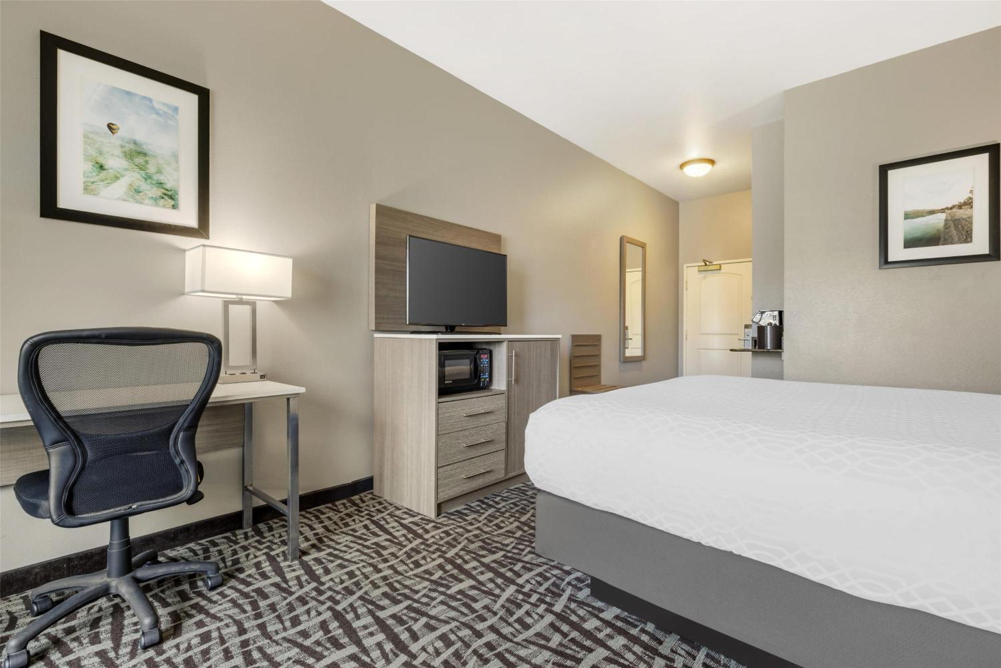Best Western Plus Lake Elsinore Inn & Suites Zewnętrze zdjęcie