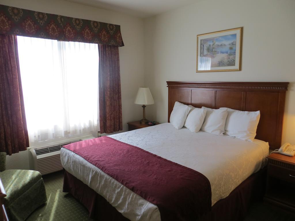 Best Western Plus Lake Elsinore Inn & Suites Zewnętrze zdjęcie